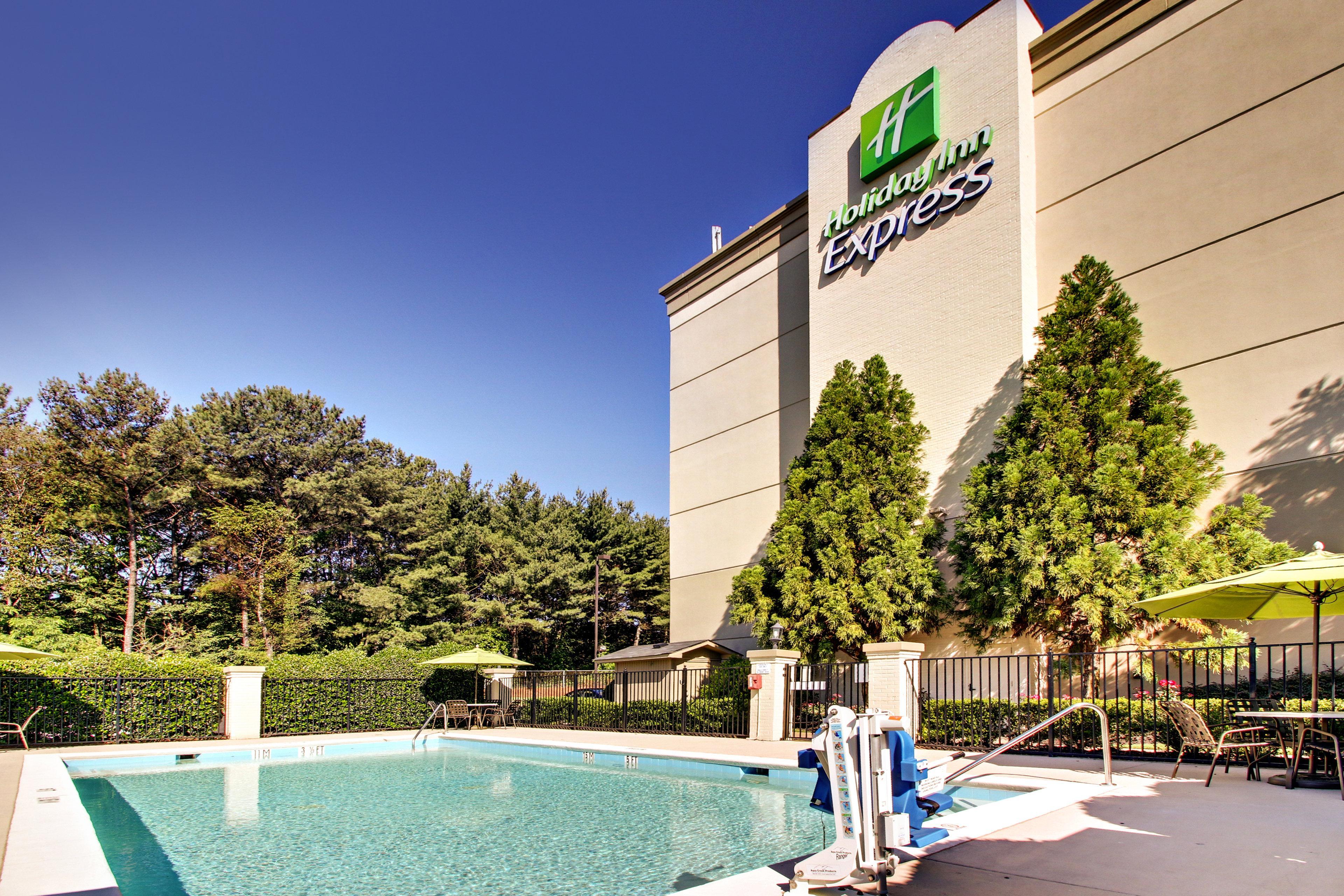 Holiday Inn Express - Atlanta-Kennesaw By Ihg Exterior photo
