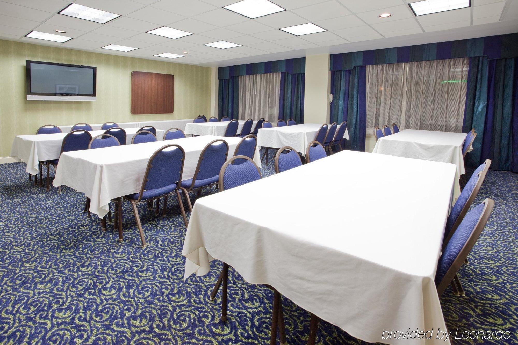 Holiday Inn Express - Atlanta-Kennesaw By Ihg Business photo