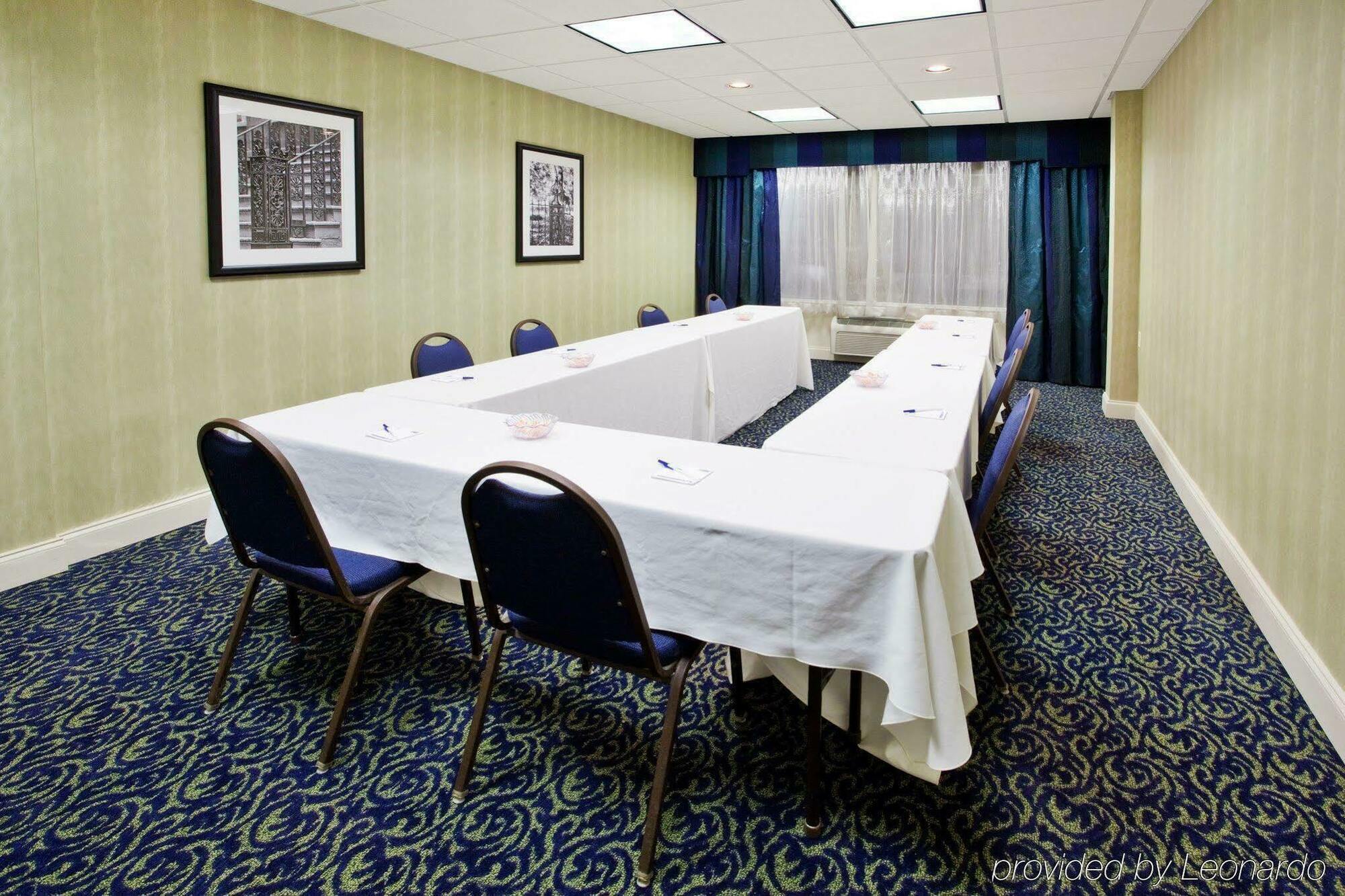 Holiday Inn Express - Atlanta-Kennesaw By Ihg Business photo